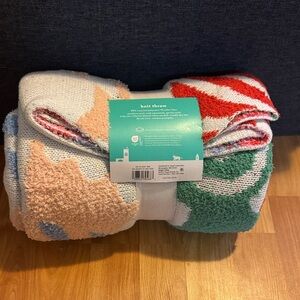 48"x58" Holiday Candy Knit Kids' Throw Blanket Cream - Pillowfort target NEW